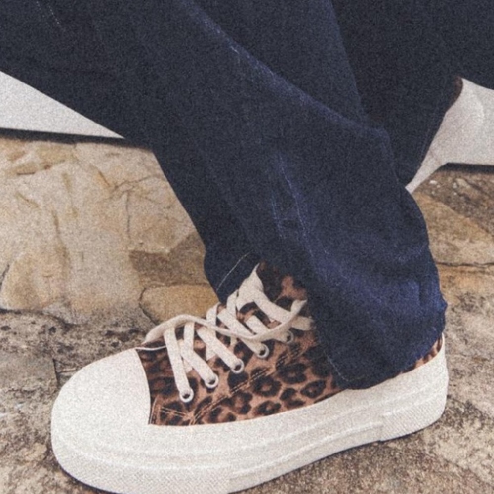 ZARA ANIMAL LEOPARD PRINT WITH WHITE SOLES SNEAKERS TENNIS SHOES SZ EUR 40 SZ 9